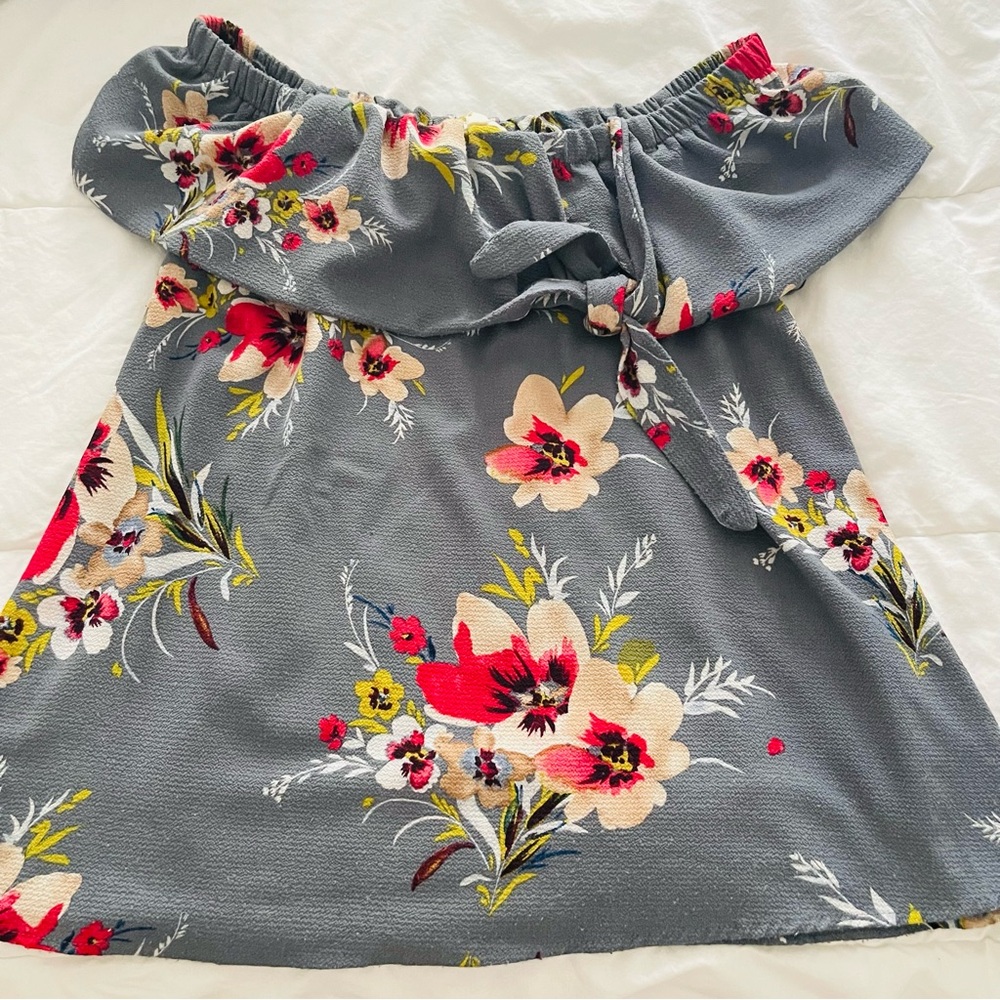Floral Off-Shoulder Blouse